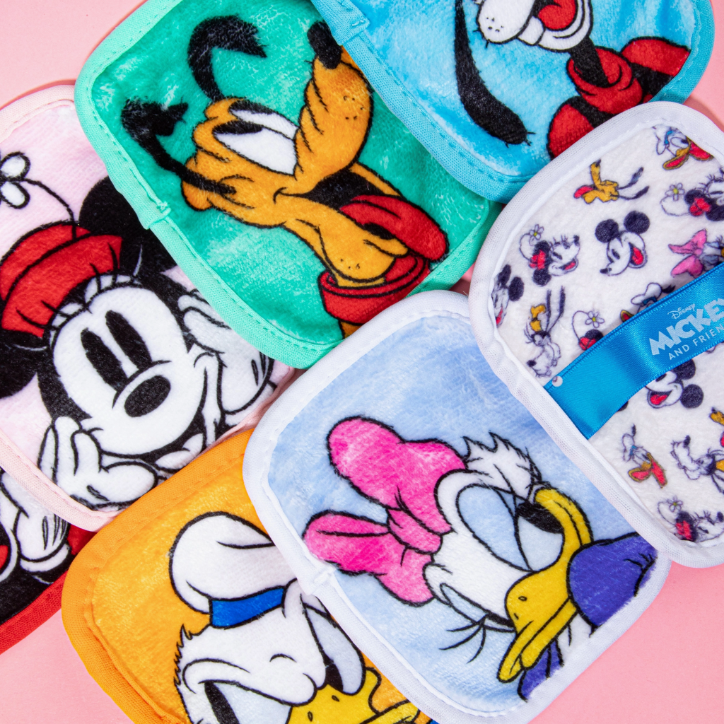 **NEW** Mickey &amp; Friends 7 Day MakeUp Eraser Set